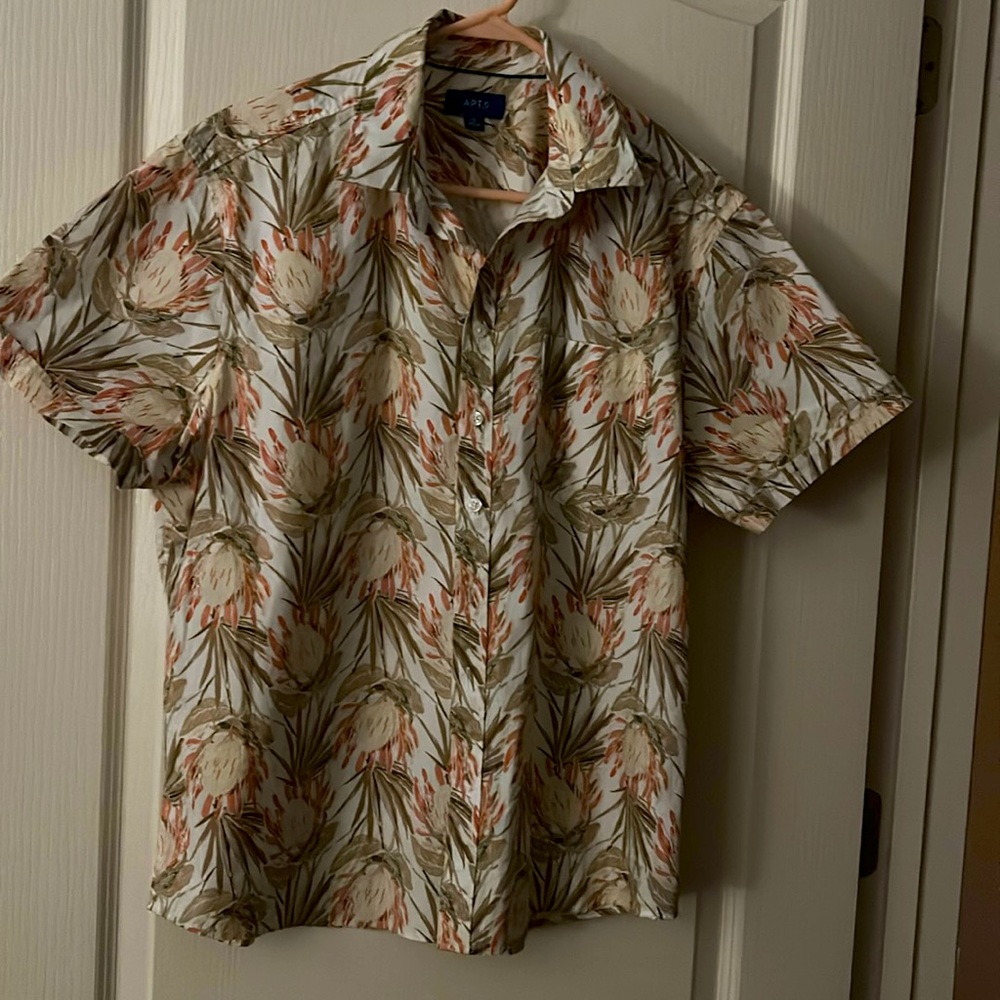 💥APT.9 - Island Print Shirt- size XL💥